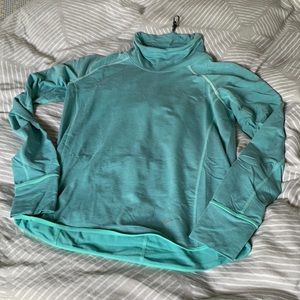 Nike DriFit running turtleneck sweatshirt, teal, EUC, size M